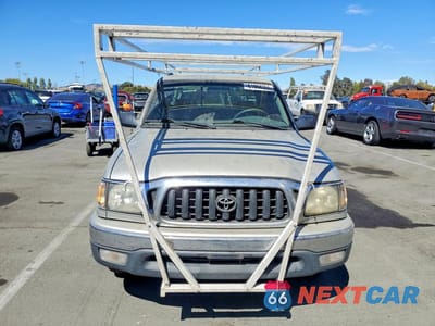 Piąte zdjęcie samochodu w środku: 2001 TOYOTA TACOMA XTRACAB VIN:5TEVL52N21Z865797 - miniatura