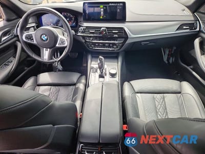 Zdjęcie 8 z 13 samochodu: 2023 BMW M550XI VIN:WBA13BK0XPCL25460 - miniatura