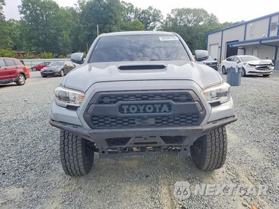 Piąte zdjęcie samochodu w środku: 2019 TOYOTA TACOMA TRD OFF-ROAD VIN:3TMCZ5ANXKM228551 - miniatura