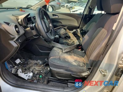 Zdjęcie 7 z 13 samochodu: 2012 CHEVROLET SONIC LT VIN:1G1JC5SH3C4132414 - miniatura