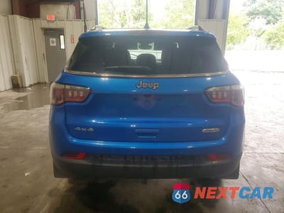 Zdjęcie 6 z 14 samochodu: 2018 JEEP COMPASS LATITUDE VIN:3C4NJDBB4JT360076 - miniatura