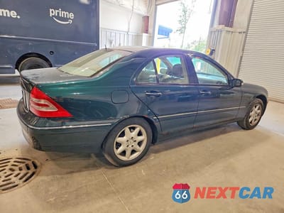 Trzecie zdjęcie samochodu z tyłu: 2002 MERCEDES-BENZ C 240 VIN:WDBRF61J42E009059 - miniatura