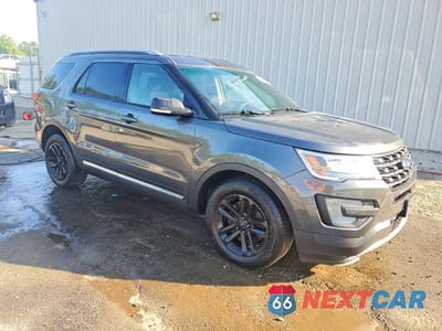 Czwarte zdjęcie samochodu z boku: 2017 FORD EXPLORER XLT VIN:1FM5K7D80HGB87974 - miniatura