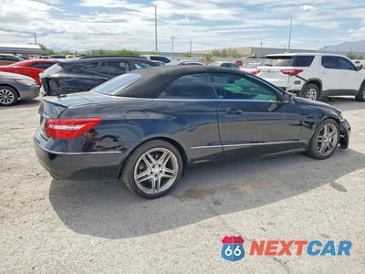 Trzecie zdjęcie samochodu z tyłu: 2011 MERCEDES-BENZ E 350 VIN:WDDKK5GF0BF113222 - miniatura