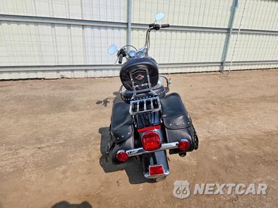 Czwarte zdjęcie samochodu z boku: 2016 HARLEY-DAVIDSON FLSTC HERITAGE SOFTAIL CLASSIC VIN:1HD1BWV12GB021450 - miniatura