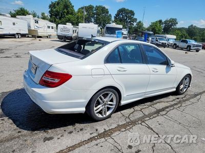 Trzecie zdjęcie samochodu z tyłu: 2013 MERCEDES-BENZ C 250 VIN:WDDGF4HB2DA797626 - miniatura