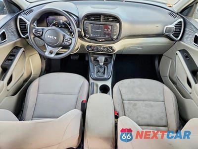 Zdjęcie 8 z 13 samochodu: 2024 KIA SOUL LX VIN:KNDJ23AU9R7235003 - miniatura