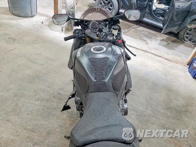 Zdjęcie 6 z 9 samochodu: 2026 SUZUKI GSX-R750 VIN:JS1GR7MA1T7100551 - miniatura