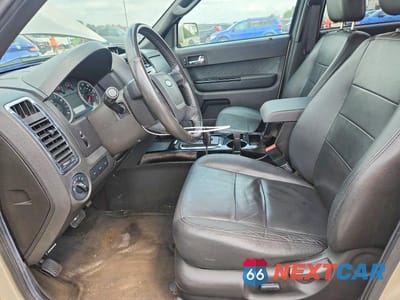 Zdjęcie 7 z 14 samochodu: 2012 FORD ESCAPE VIN:1FMCU9EG9CKB89845 - miniatura