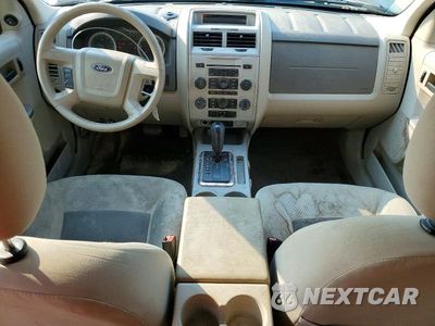 Zdjęcie 8 z 13 samochodu: 2008 FORD ESCAPE XLT VIN:1FMCU03118KD14774 - miniatura