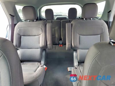 Zdjęcie 10 z 13 samochodu: 2024 FORD EXPLORER XLT VIN:1FMSK8DH5RGA39586 - miniatura
