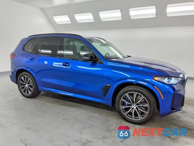 Czwarte zdjęcie samochodu z boku: 2026 BMW X5 M60I VIN:5UX33EU04T9018947 - miniatura