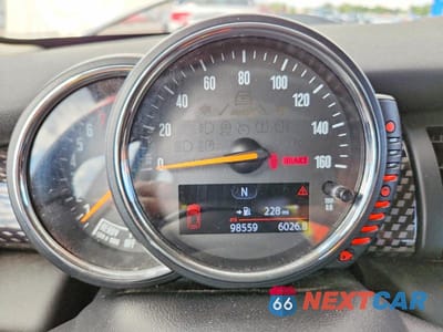 Zdjęcie 9 z 13 samochodu: 2016 MINI COOPER S VIN:WMWXP7C50G2C60925 - miniatura