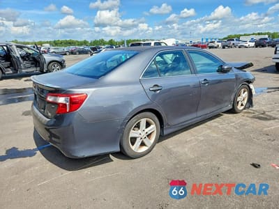 Trzecie zdjęcie samochodu z tyłu: 2012 TOYOTA CAMRY SE VIN:4T1BF1FK4CU608179 - miniatura