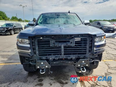 Piąte zdjęcie samochodu w środku: 2018 CHEVROLET SILVERADO K1500 LTZ VIN:3GCUKSEC6JG286833 - miniatura