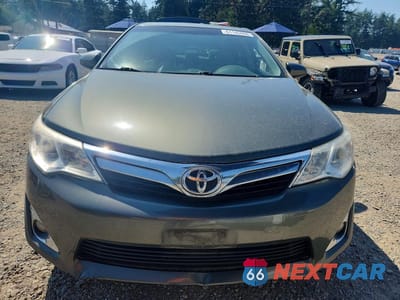 Piąte zdjęcie samochodu w środku: 2012 TOYOTA CAMRY XLE VIN:4T4BF1FK0CR247376 - miniatura
