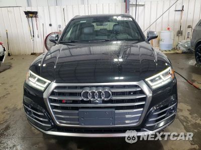 Piąte zdjęcie samochodu w środku: 2018 AUDI SQ5 PRESTIGE VIN:WA1C4AFY2J2048264 - miniatura