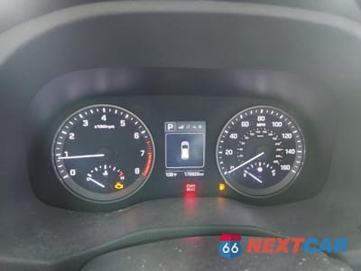 Zdjęcie 9 z 12 samochodu: 2017 HYUNDAI TUCSON VIN:KM8J33A24HU524295 - miniatura