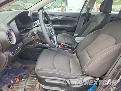 Zdjęcie 7 z 13 samochodu: 2020 KIA FORTE LXS VIN:3KPF24AD4LE239088 - miniatura