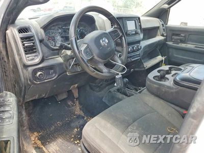Zdjęcie 8 z 12 samochodu: 2023 RAM 2500 TRADESMAN VIN:3C6UR5HJ4PG606545 - miniatura