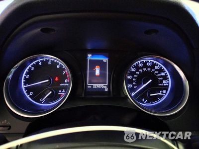 Zdjęcie 9 z 13 samochodu: 2018 TOYOTA CAMRY SE VIN:4T1B11HK4JU579050 - miniatura