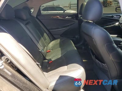 Zdjęcie 10 z 12 samochodu: 2012 HYUNDAI SONATA LIMITED VIN:5NPEC4ACXCH490516 - miniatura