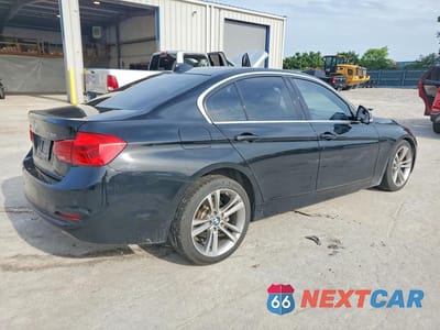 Trzecie zdjęcie samochodu z tyłu: 2017 BMW 330 XI VIN:WBA8D9C34HA004251 - miniatura