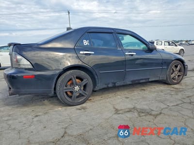 Trzecie zdjęcie samochodu z tyłu: 2002 LEXUS IS 300 BASE VIN:JTHBD192320047533 - miniatura