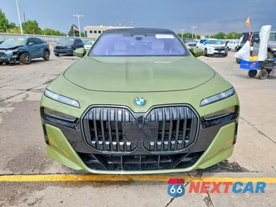 Piąte zdjęcie samochodu w środku: 2024 BMW 760 XI VIN:WBA33EJ0XRCR36975 - miniatura