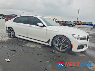 Czwarte zdjęcie samochodu z boku: 2019 BMW 740 I VIN:WBA7E2C55KB218281 - miniatura