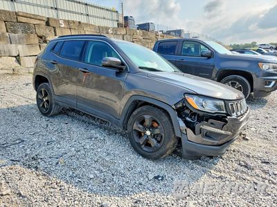 Czwarte zdjęcie samochodu z boku: 2018 JEEP COMPASS LATITUDE VIN:3C4NJDBB0JT143009 - miniatura