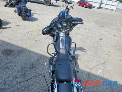 Zdjęcie 6 z 9 samochodu: 2013 HARLEY-DAVIDSON FLHX STREET GLIDE VIN:1HD1KBM17DB652748 - miniatura