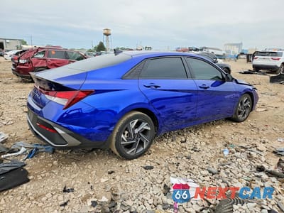 Trzecie zdjęcie samochodu z tyłu: 2025 HYUNDAI ELANTRA SEL SPORT VIN:KMHLM4DG2SU989832 - miniatura