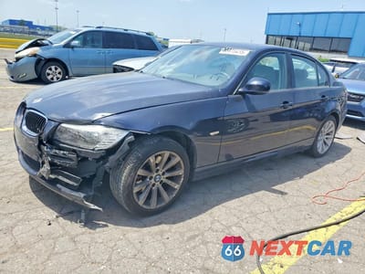 2009 BMW 328 I WBAPH77569NM30372 - główne zdjęcie licytacji z USA - miniatura