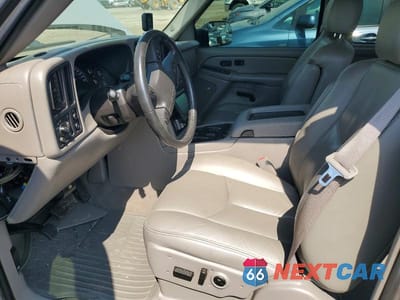 Zdjęcie 7 z 12 samochodu: 2005 CHEVROLET SILVERADO C2500 HEAVY DUTY VIN:1GCHC29U35E102186 - miniatura
