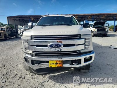 Piąte zdjęcie samochodu w środku: 2019 FORD F350 SUPER DUTY VIN:1FT8W3BTXKEE79785 - miniatura