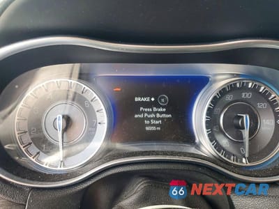 Zdjęcie 9 z 12 samochodu: 2020 CHRYSLER 300 TOURING VIN:2C3CCAAG7LH172603 - miniatura