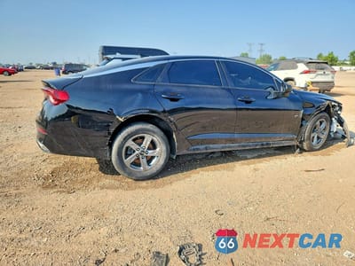 Trzecie zdjęcie samochodu z tyłu: 2023 KIA K5 LXS VIN:5XXG14J2XPG225280 - miniatura