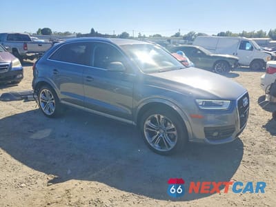 Czwarte zdjęcie samochodu z boku: 2015 AUDI Q3 PRESTIGE VIN:WA1GFCFS9FR000441 - miniatura
