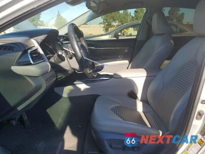 Zdjęcie 7 z 12 samochodu: 2018 TOYOTA CAMRY SE VIN:4T1B11HK7JU125150 - miniatura