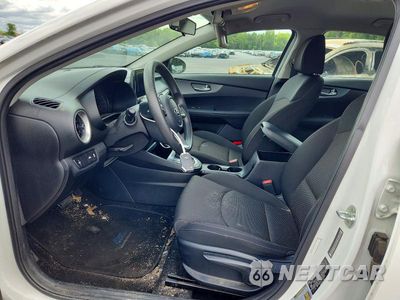 Zdjęcie 7 z 12 samochodu: 2019 KIA FORTE LXS VIN:3KPF24AD3KE081048 - miniatura