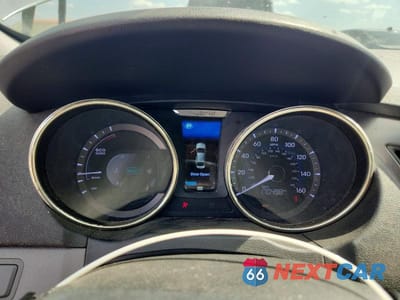 Zdjęcie 9 z 12 samochodu: 2012 HYUNDAI SONATA HYBRID VIN:KMHEC4A44CA026519 - miniatura
