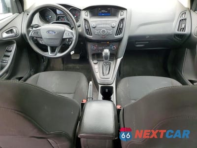 Zdjęcie 8 z 12 samochodu: 2018 FORD FOCUS SE VIN:1FADP3FE0JL254248 - miniatura