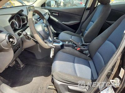 Zdjęcie 7 z 13 samochodu: 2018 TOYOTA YARIS IA BASE VIN:3MYDLBYV7JY308375 - miniatura