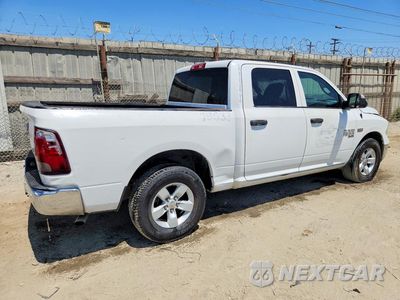 Trzecie zdjęcie samochodu z tyłu: 2019 RAM 1500 CLASSIC TRADESMAN VIN:3C6RR6KT2KG585614 - miniatura