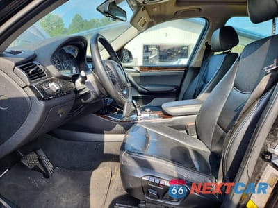 Zdjęcie 7 z 13 samochodu: 2017 BMW X3 XDRIVE28I VIN:5UXWX9C54H0T04797 - miniatura