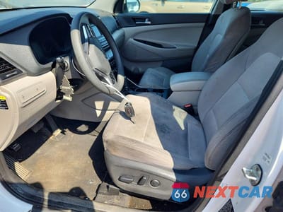 Zdjęcie 7 z 13 samochodu: 2017 HYUNDAI TUCSON SE VIN:KM8J3CA47HU416836 - miniatura