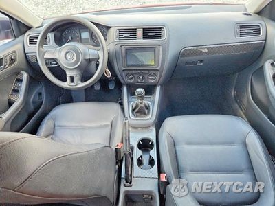 Zdjęcie 8 z 12 samochodu: 2012 VOLKSWAGEN JETTA BASE VIN:3VW1K7AJ6CM388395 - miniatura