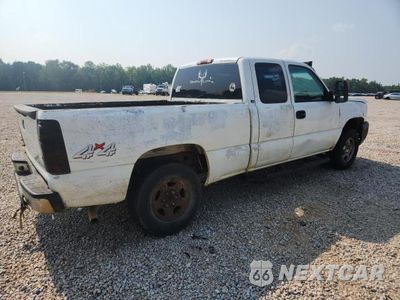 Trzecie zdjęcie samochodu z tyłu: 2004 CHEVROLET SILVERADO K1500 VIN:1GCEK19T34E120502 - miniatura