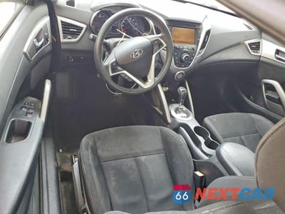 Zdjęcie 8 z 12 samochodu: 2013 HYUNDAI VELOSTER BASE VIN:KMHTC6AD1DU172332 - miniatura